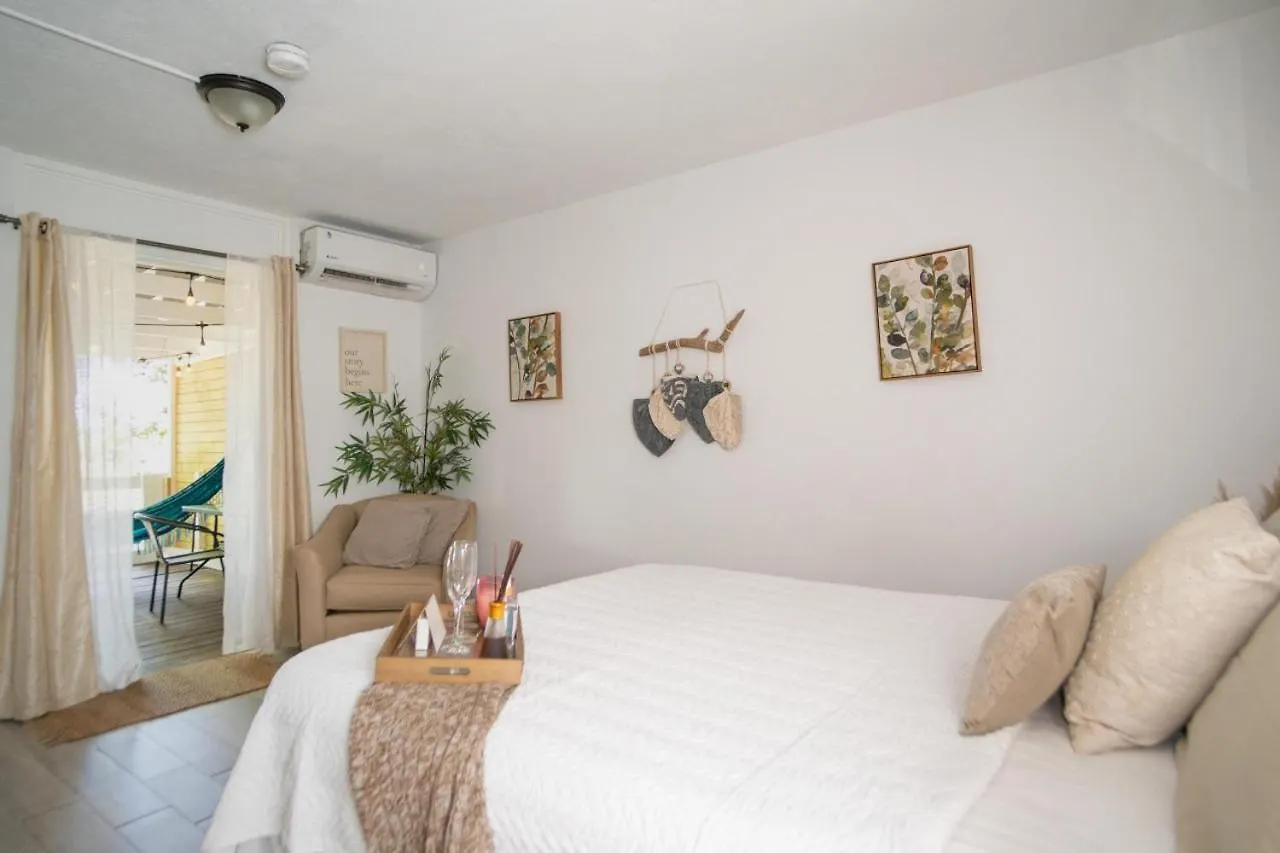 Casa Loba Suite 1 With An Outdoor Tub رينكون 0*,  بورتوريكو